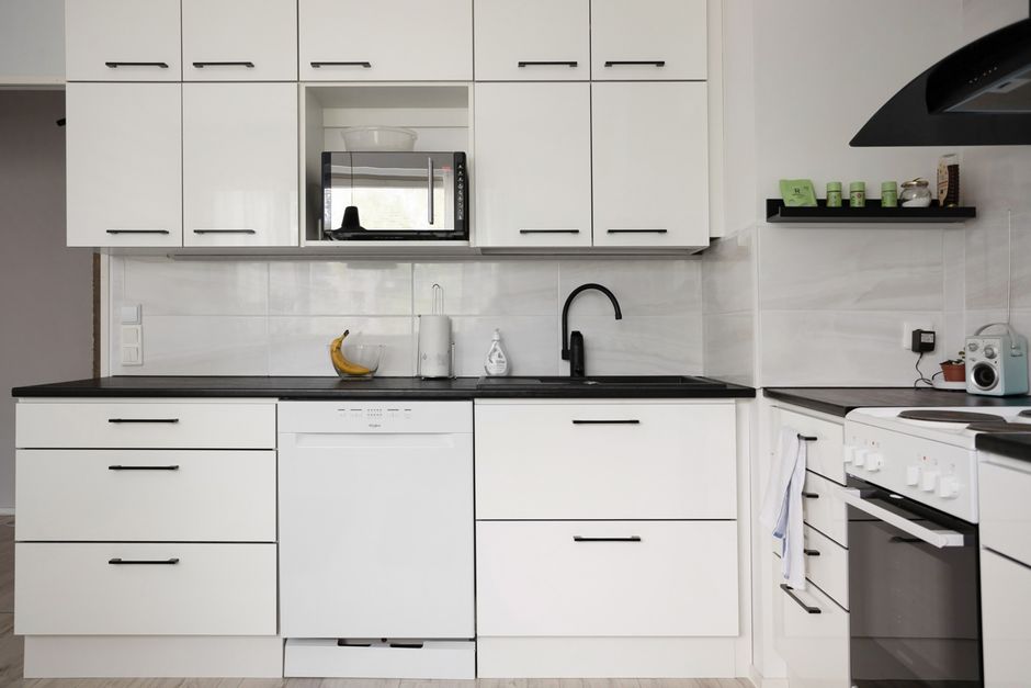 Microwave Konvensional vs Inverter: Fakta, Mitos & Tips Memilih - Rekomendasi Pemilihan Alat